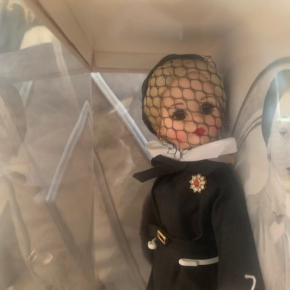 Neiman Marcus NIB Madame Alexander Doll - Picture 2 of 8